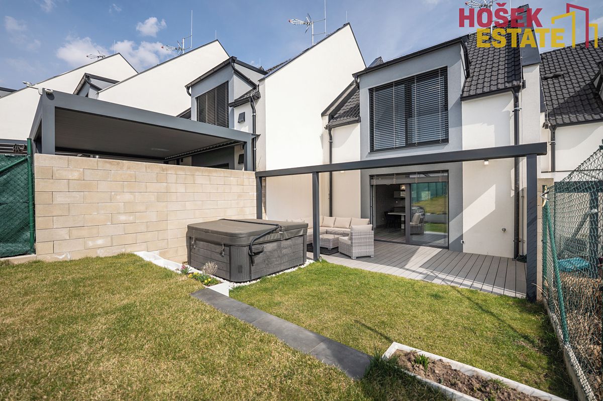 Prodej rodinného domu 93 m², pozemek 237 m²